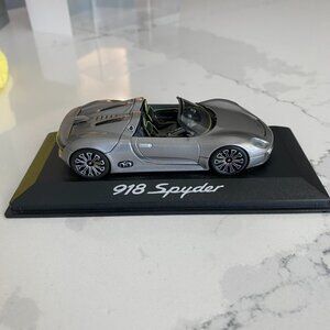 MINICHAMPS PORSCHE 918 SPYDER size 1/43 WAP 020 191 0B Limited Edition